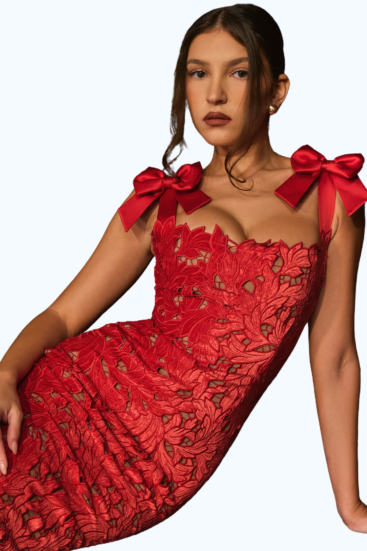 Rubina – Schulterfreies Spitzenkleid mit Schleifen